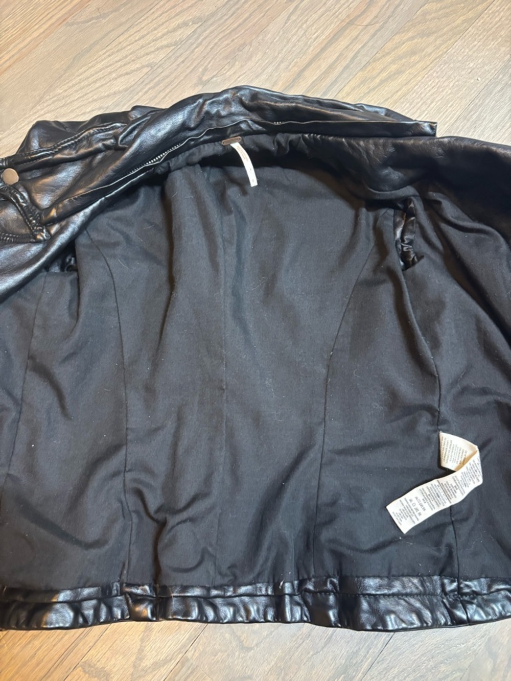 Free People Cleo Black Faux Leather Moto Jacket. Size 0. Missing hood. - Picture 4 of 10